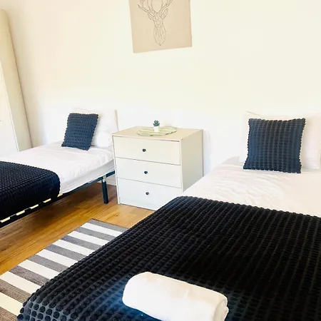 Хостел High Standard In Campo De Ourique, Close To Attractions Лиссабон