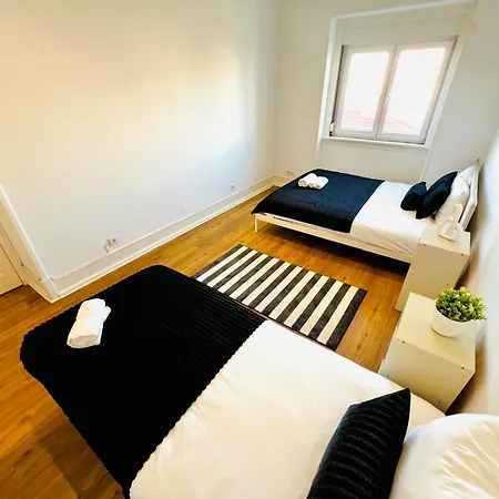 High Standard In Campo De Ourique, Close To Attractions * Лиссабон