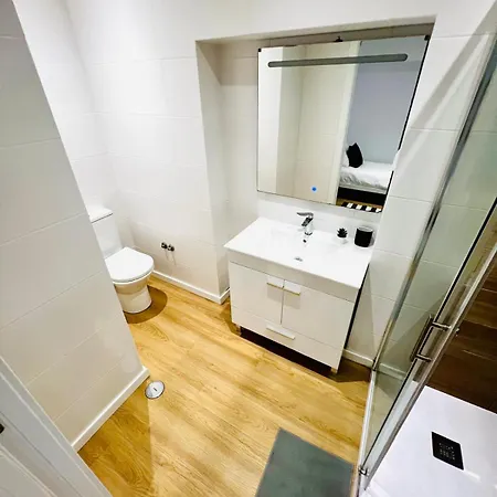 High Standard In Campo De Ourique, Close To Attractions Хостел