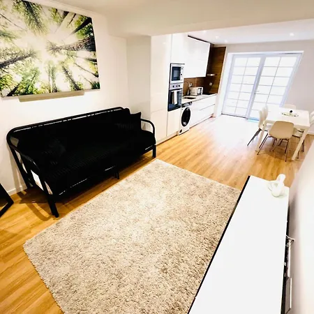 High Standard In Campo De Ourique, Close To Attractions Хостел *