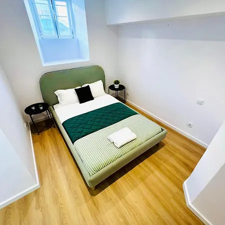 High Standard In Campo De Ourique, Close To Attractions Хостел Лиссабон