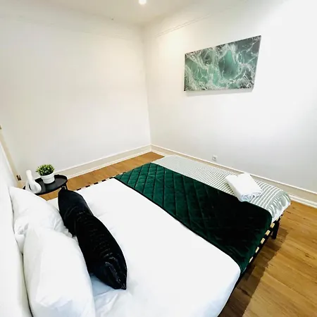 Хостел High Standard In Campo De Ourique, Close To Attractions