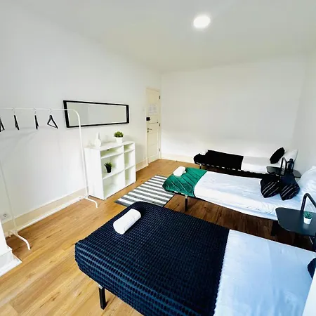 High Standard In Campo De Ourique, Close To Attractions Лиссабон